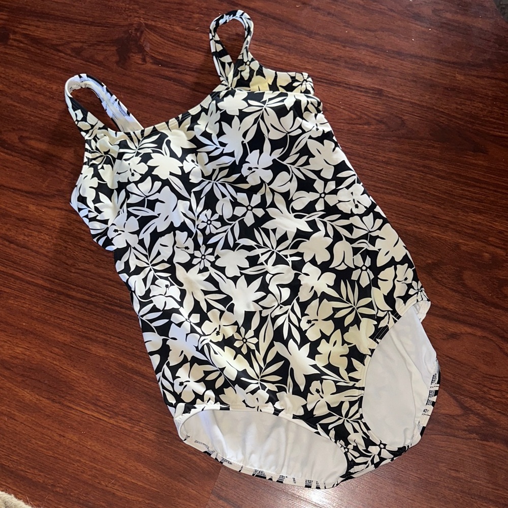 Lands' End White and black floral one piece Swimsuit size 12D